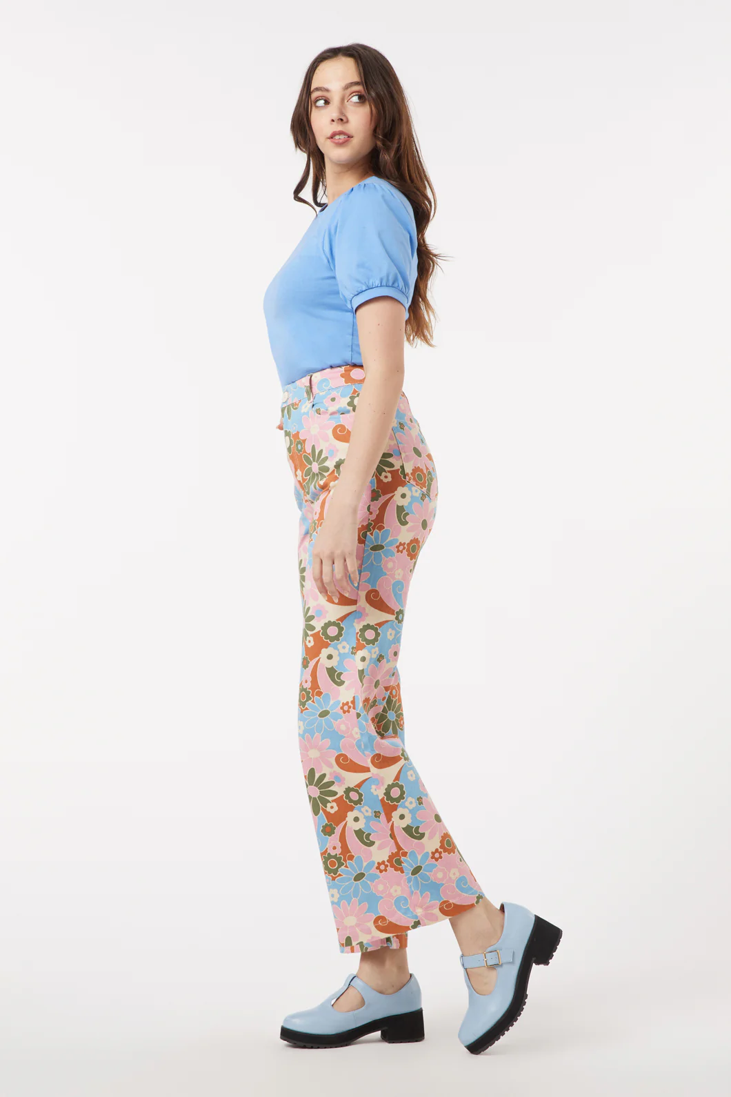 60 S Donna Flare Jean - Image 4