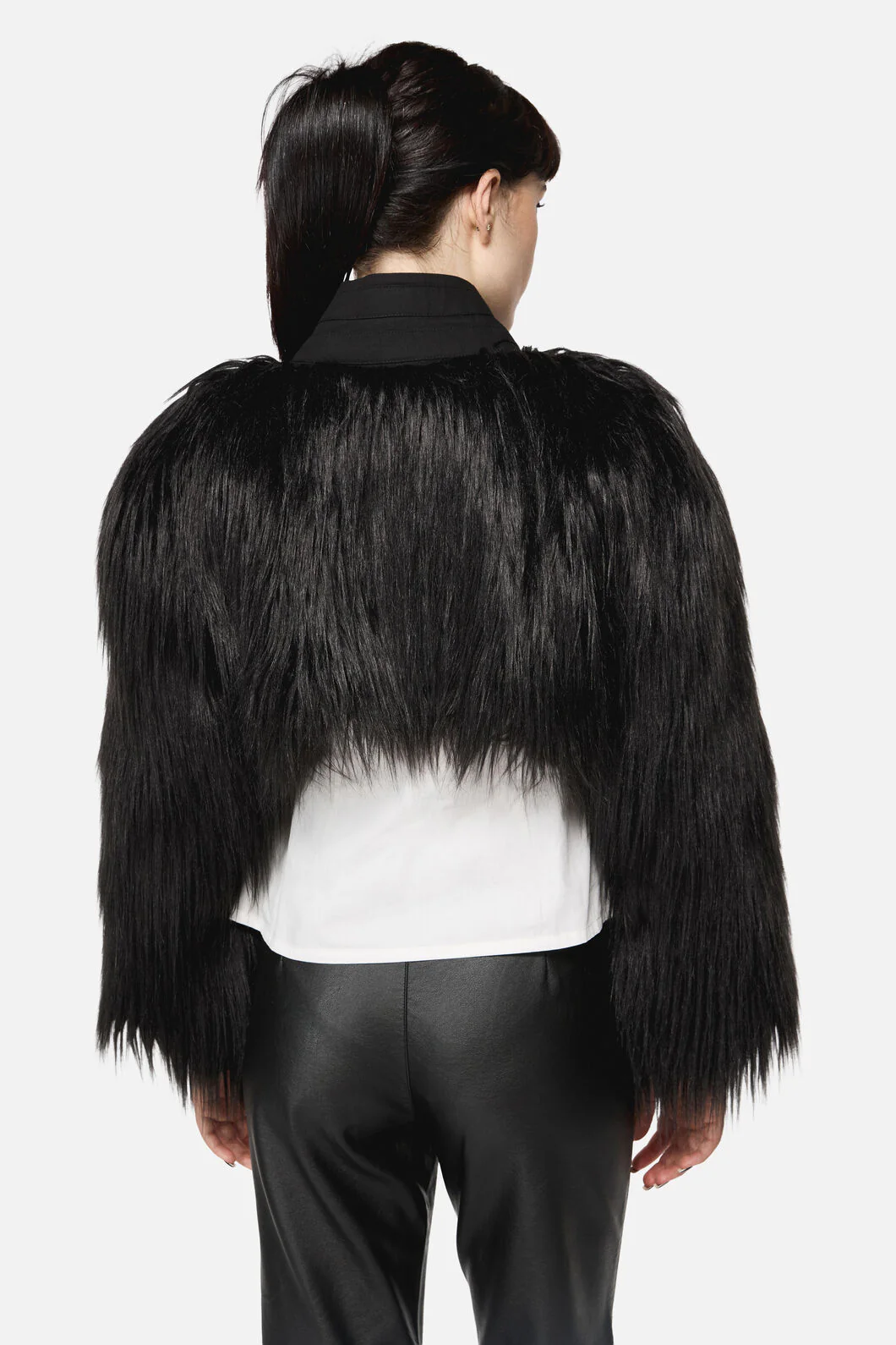 Armoured Fur Sleeves - Image 9