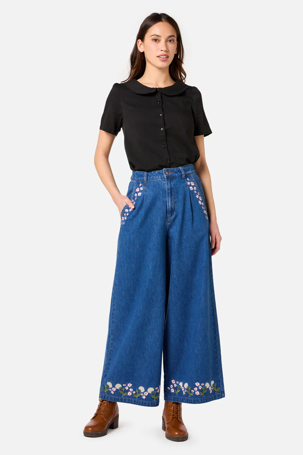 Aster Short Sleeve Blouse - Image 9