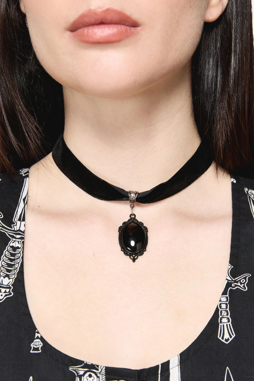 Black Velvet Charm Choker - Image 2