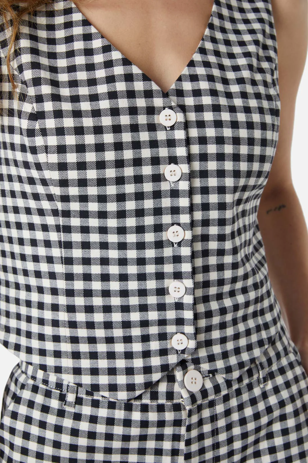 Callie Check Vest - Image 11