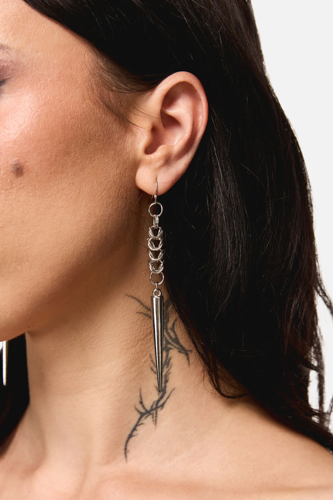Chainmail Drop Earrings - Image 2