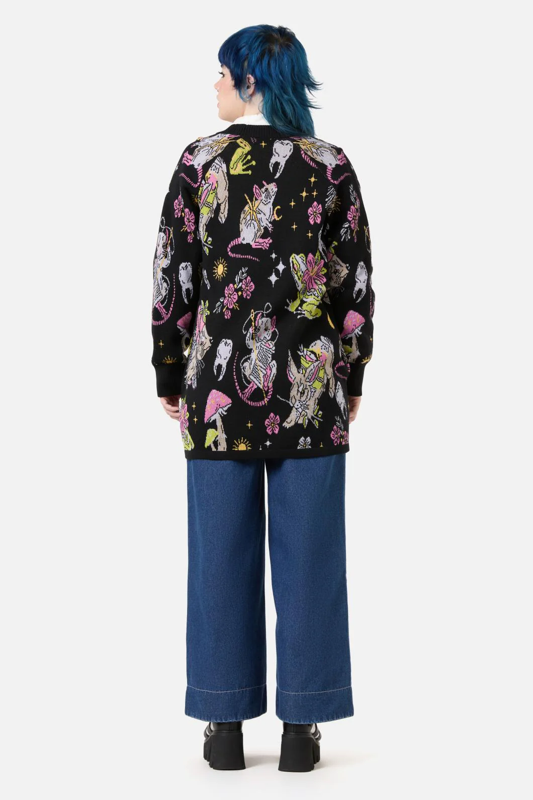 Collectors Guide Print Cardigan - Image 4
