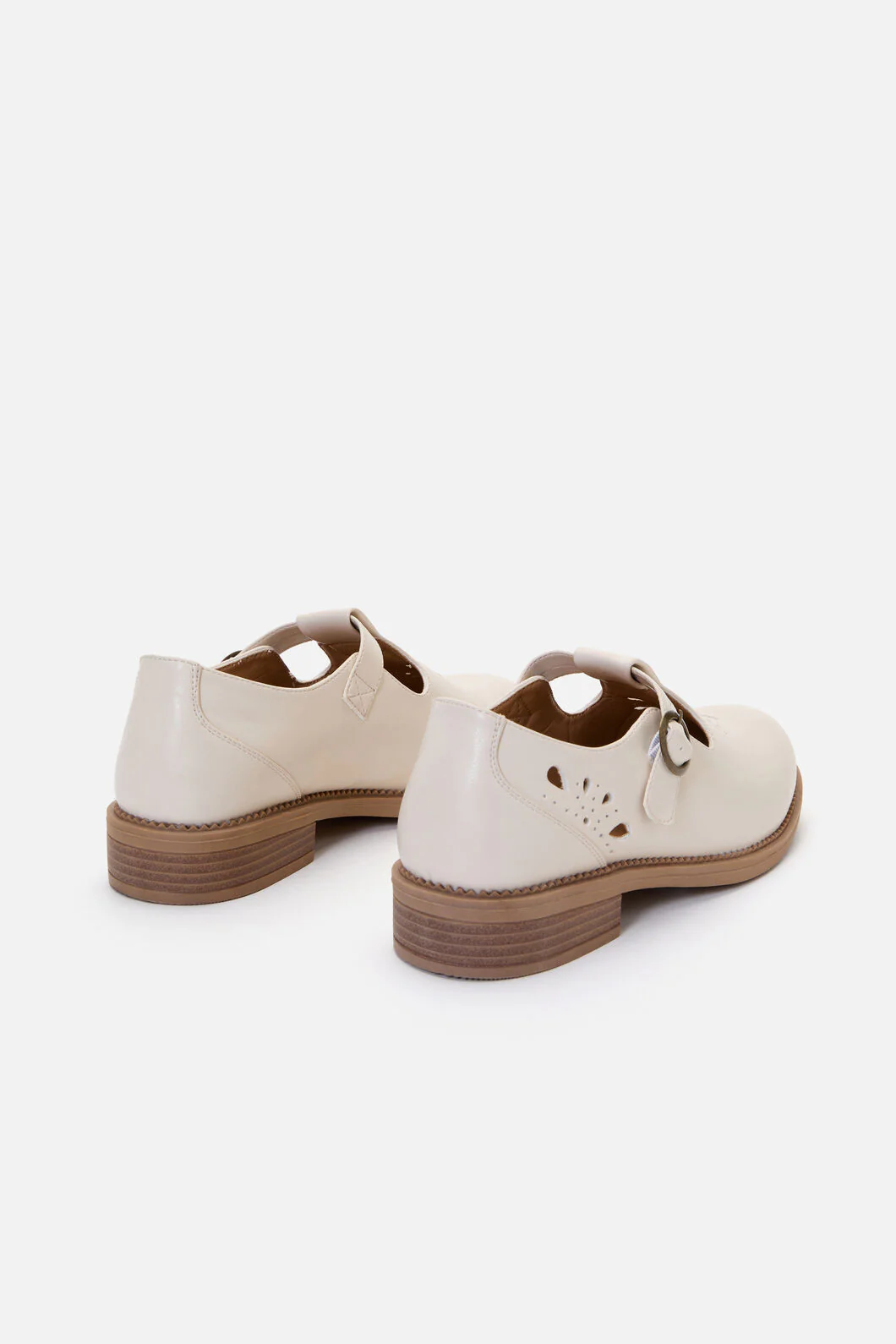 Cream Cut Out Shoe - Image 6