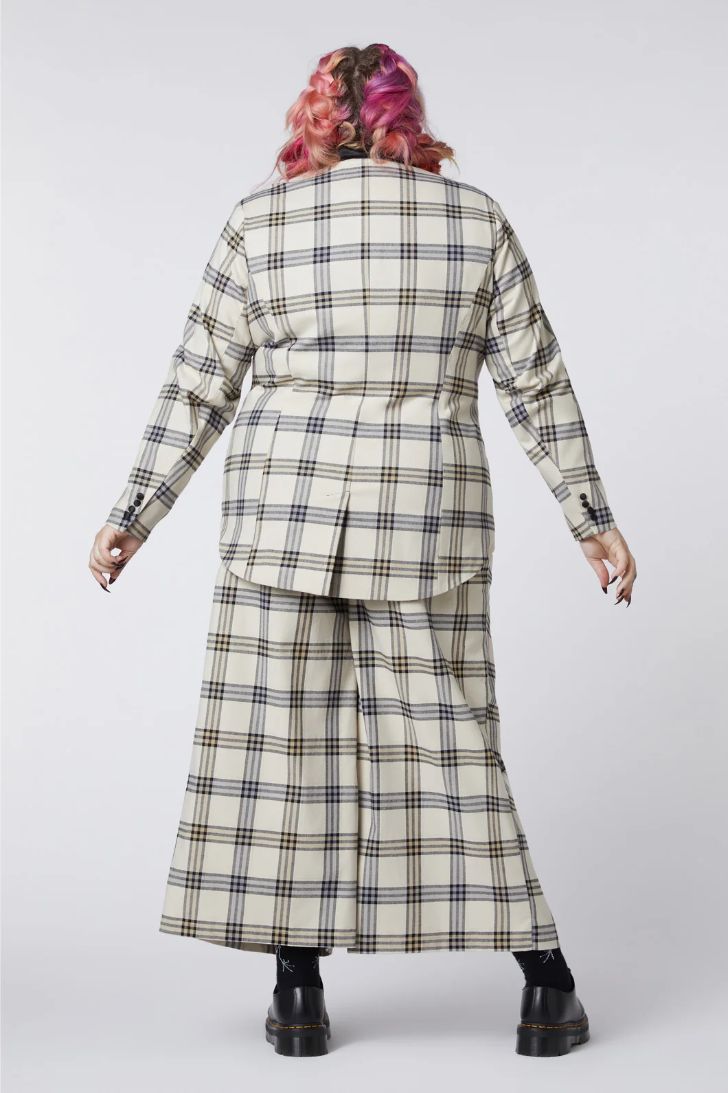 Curve Crescent Trtn Tail Coat - Image 4