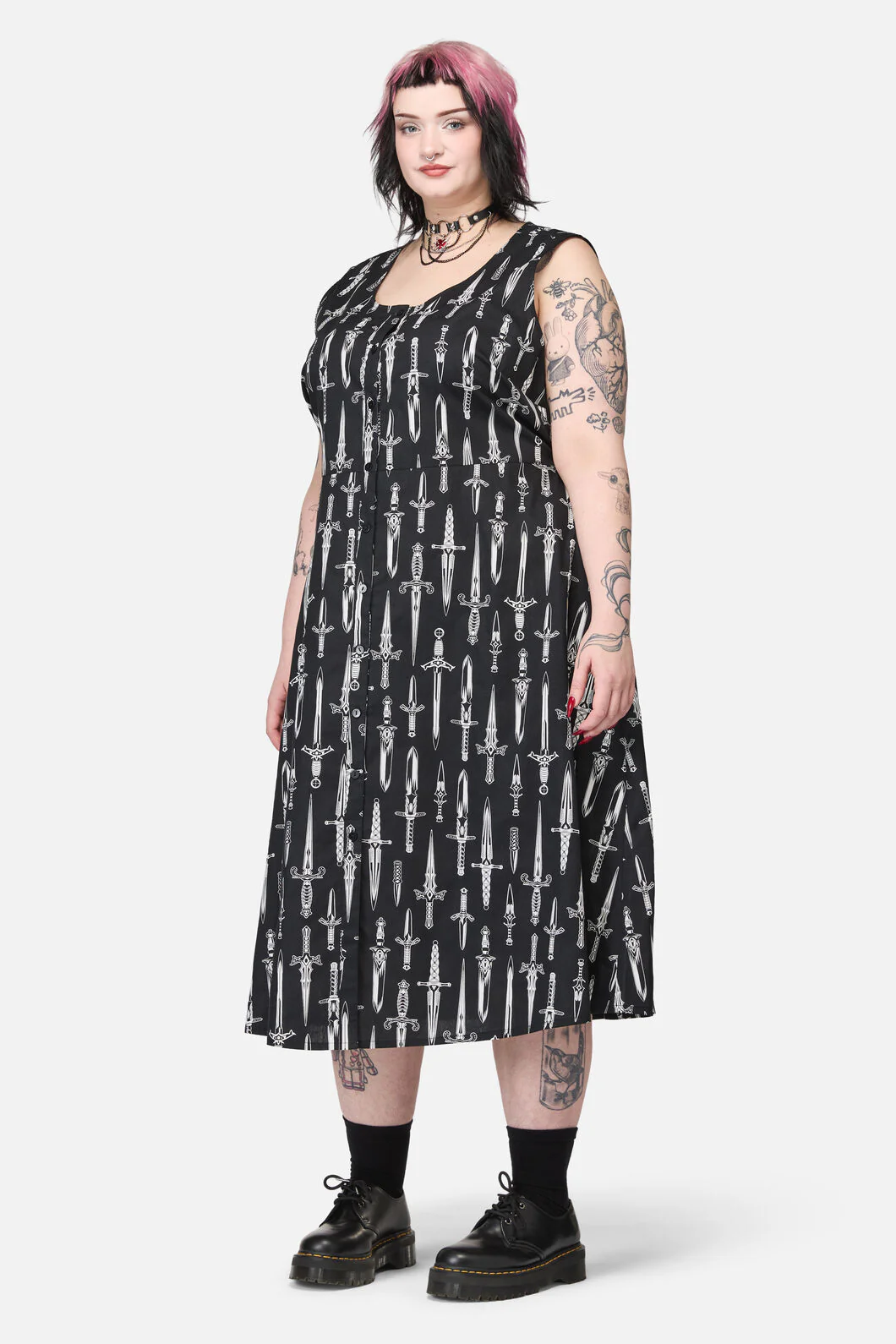 Curve Dagger Goth Maxi Dress - Image 2