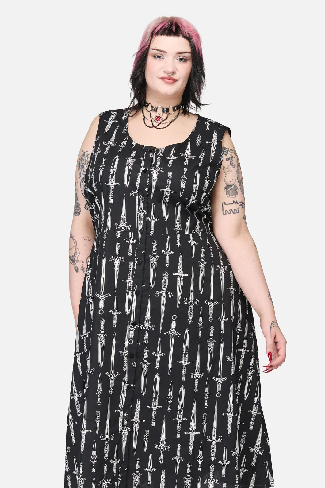 Curve Dagger Goth Maxi Dress - Image 4
