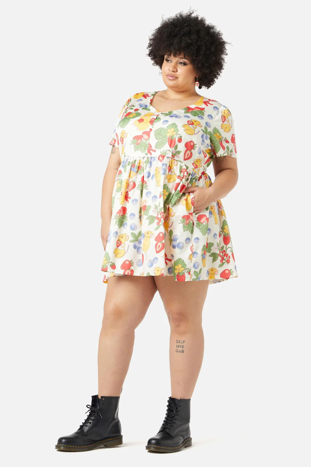 Curve Hamper Printed Dress - Image 2