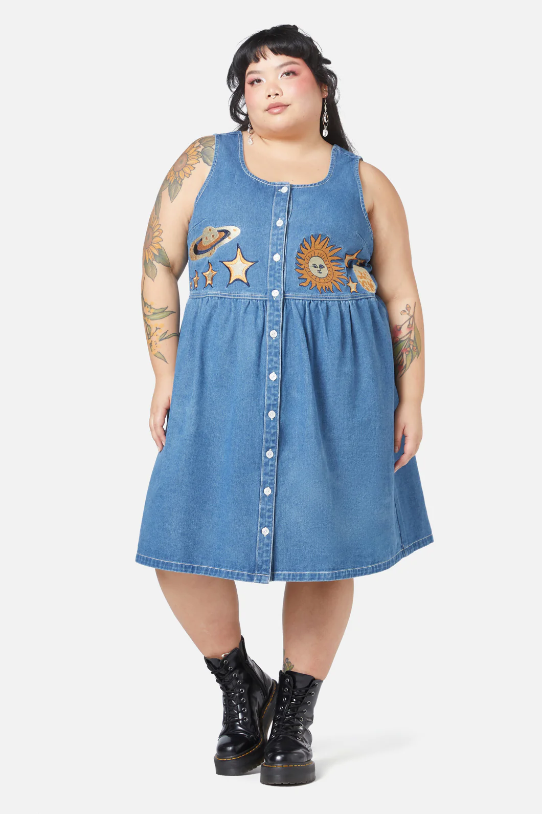 Curve Moonlit Embroidery Pinny - Image 2