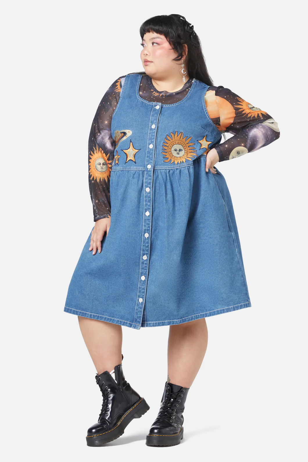 Curve Moonlit Embroidery Pinny - Image 5