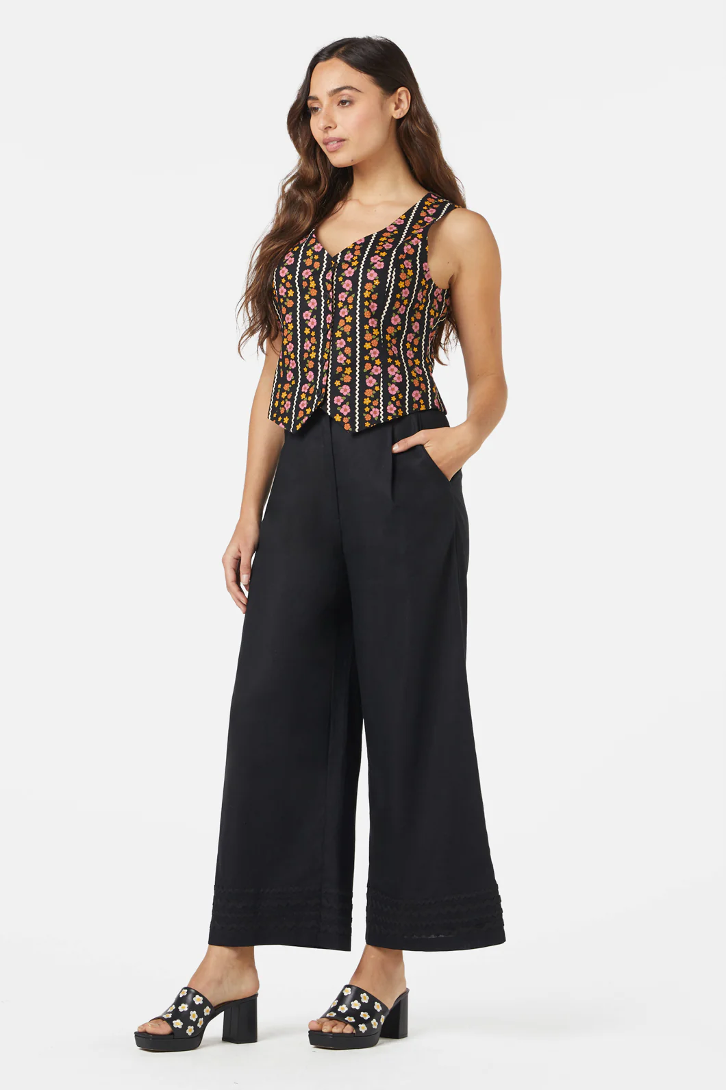 Daisy Chain Vest - Image 4