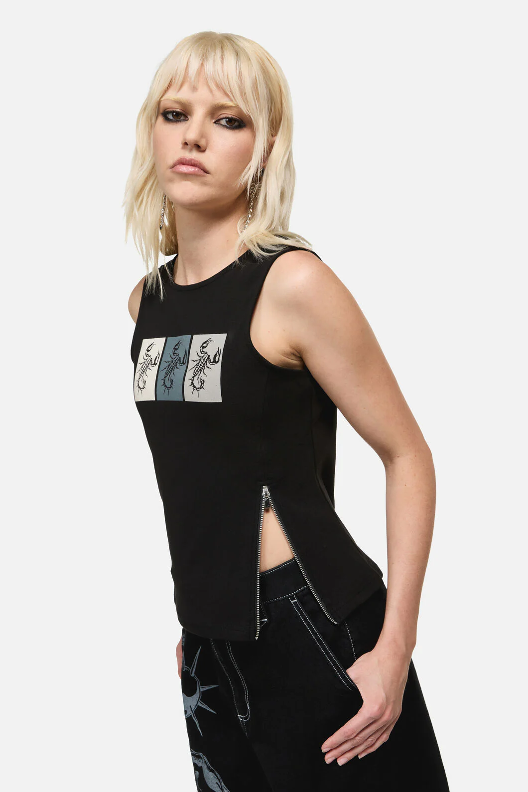Dread Zipper Tank Top - Image 2