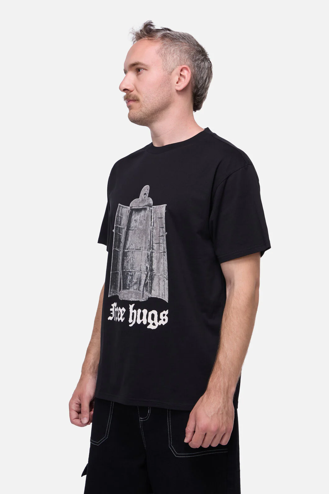 Free Hugs Unisex Tee - Image 4