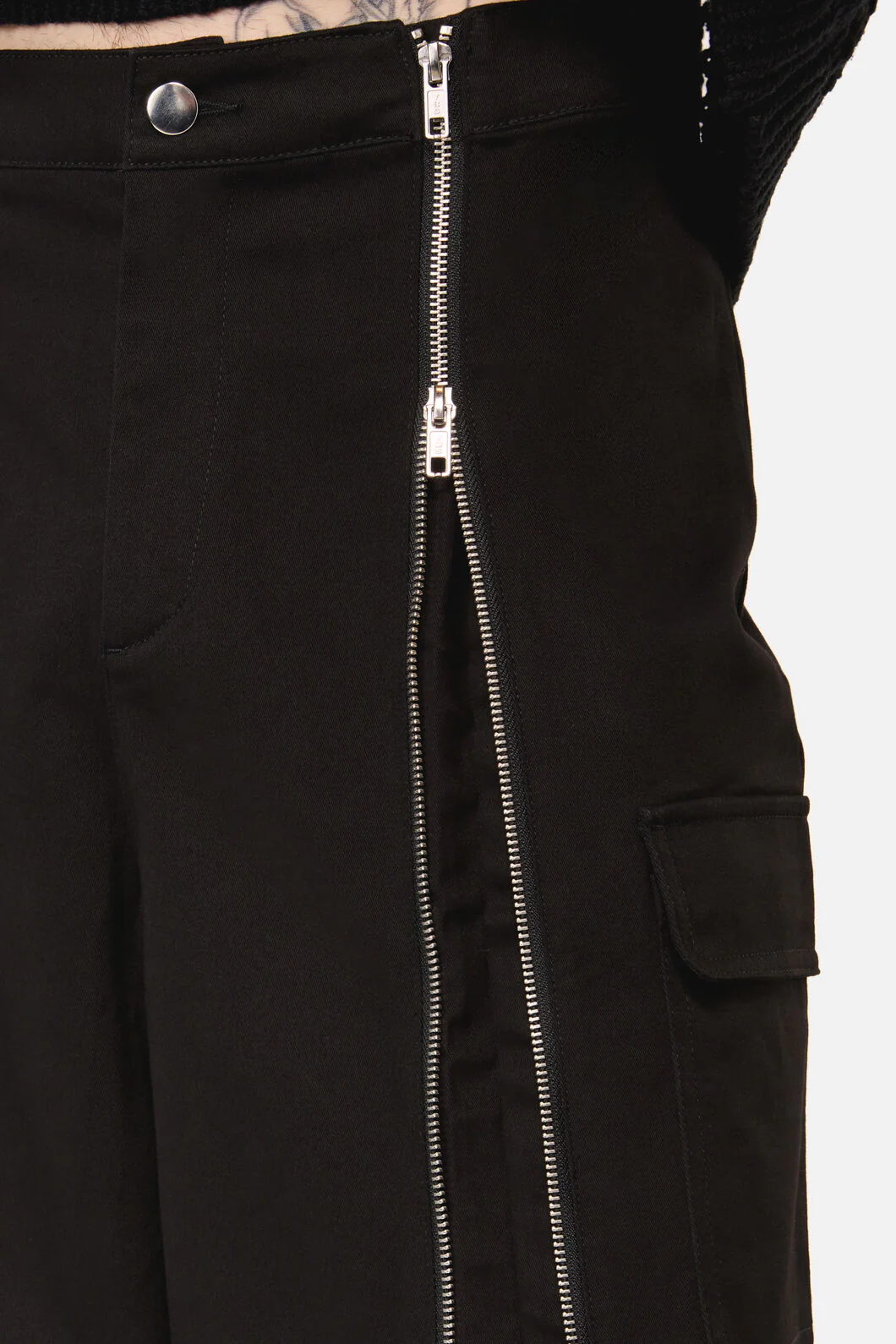 Goodie Zip Cargo Short - Image 7