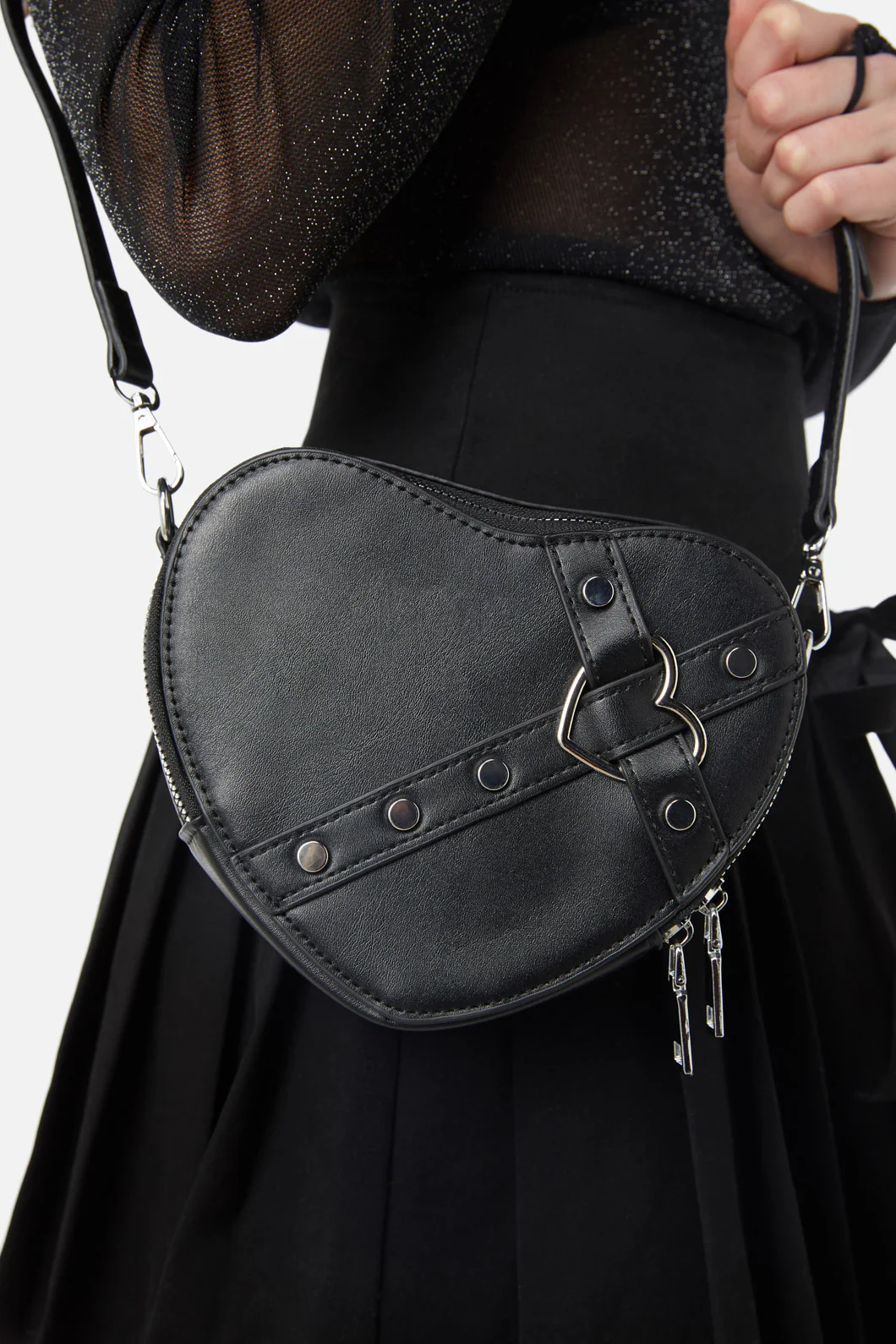 Heart Cross Body Bag - Image 4