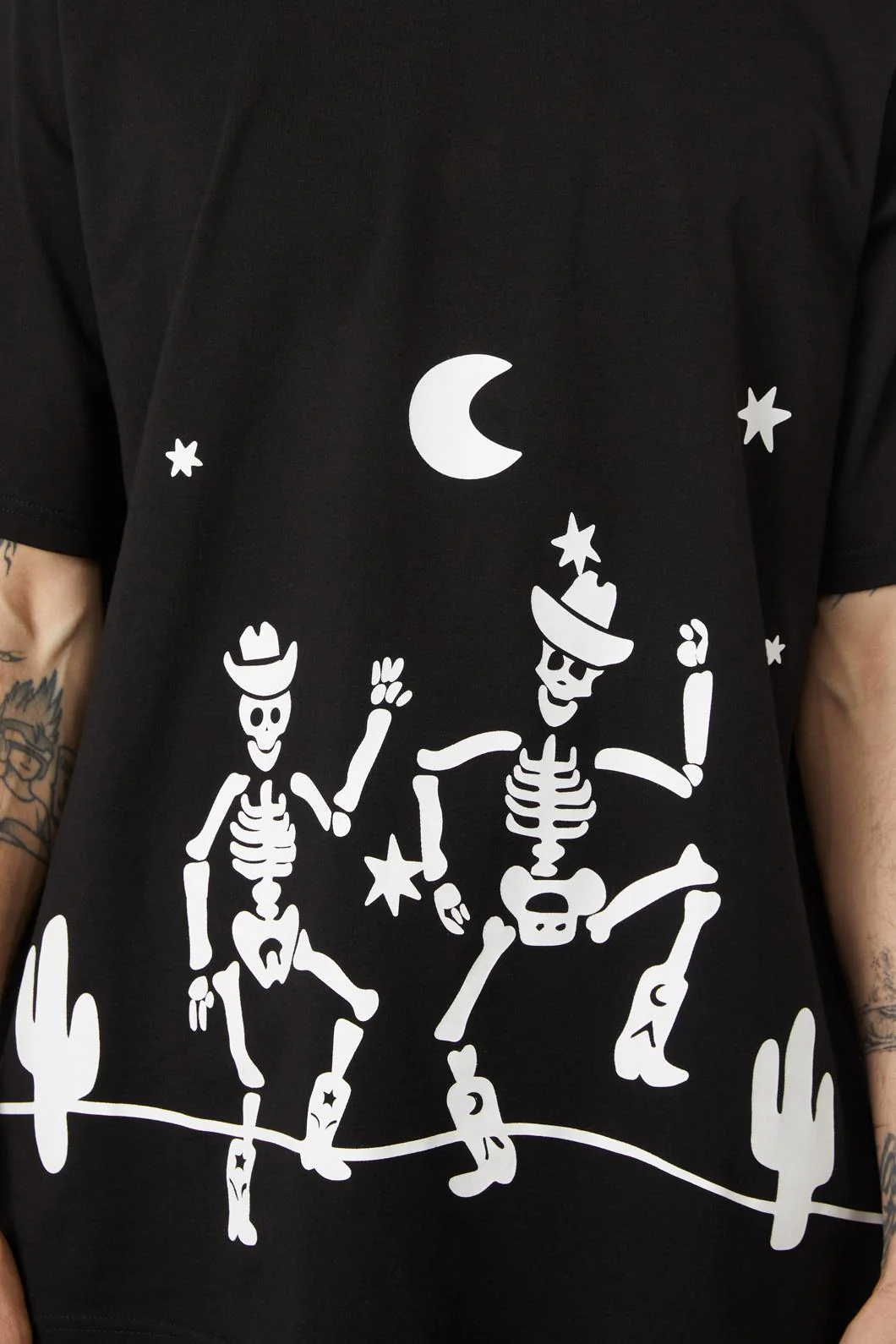 Kick The Dust Up Tee - Image 7