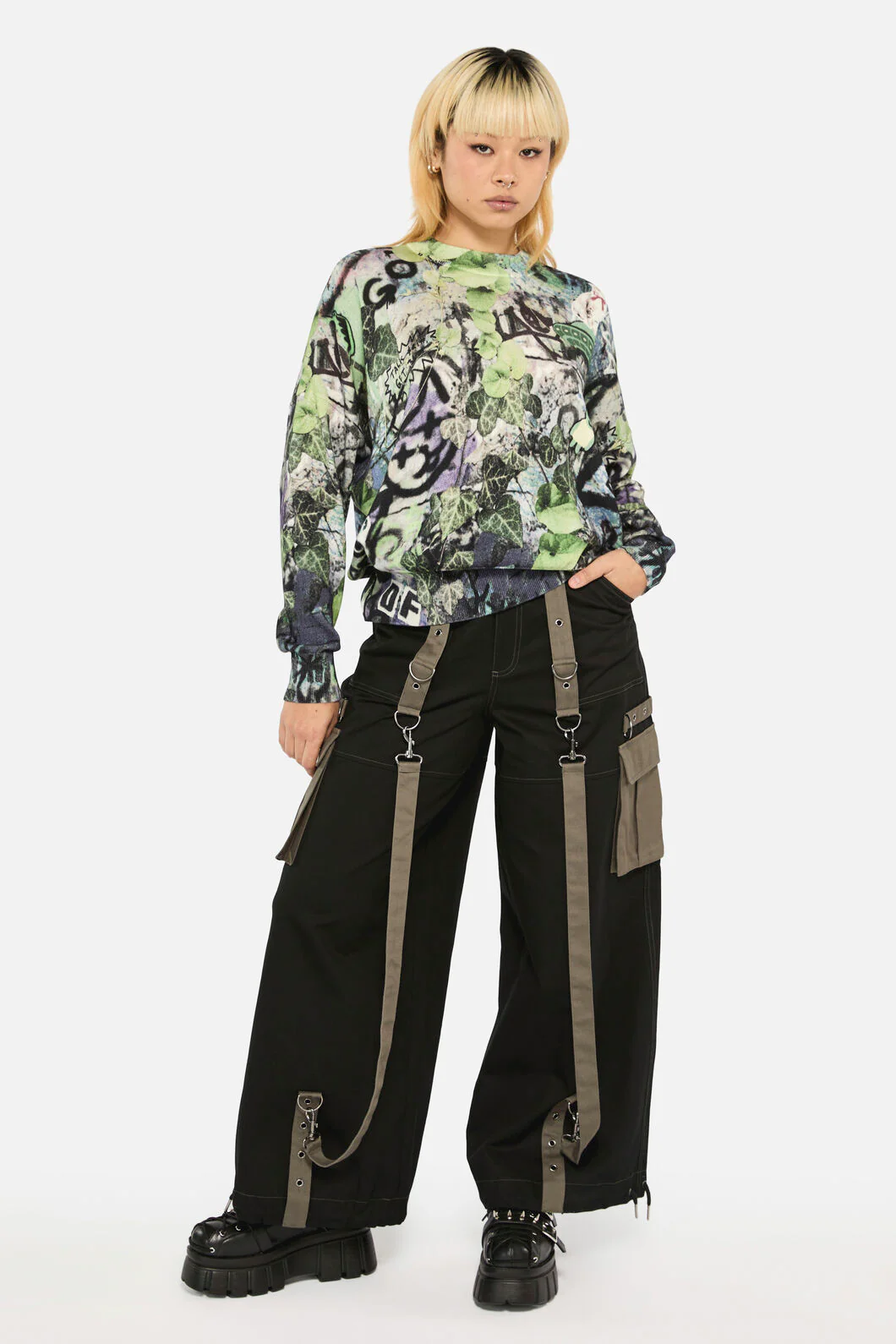 Laneway Graphic Relaxed Knit - Image 4