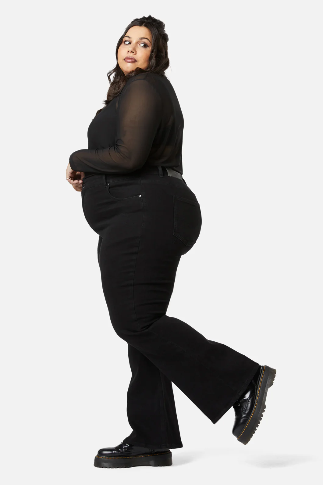 Lilith Curve Flare Jeans - Image 4