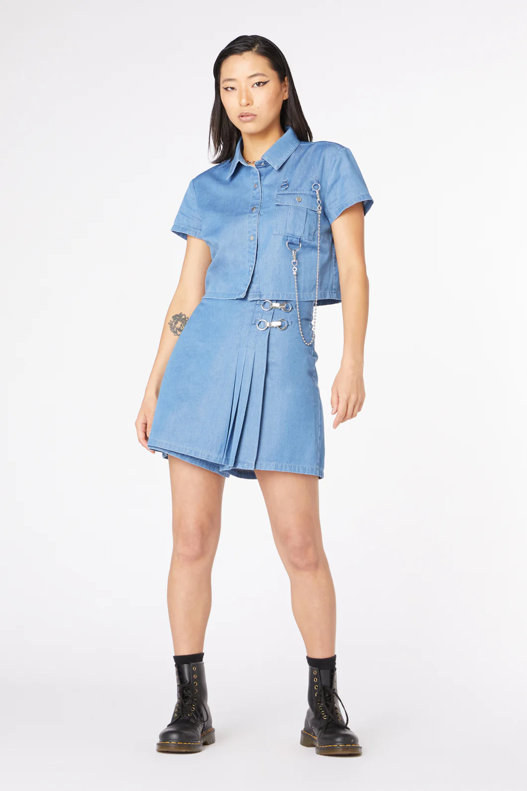 Liz Pleated Mini Denim Skort - Image 2