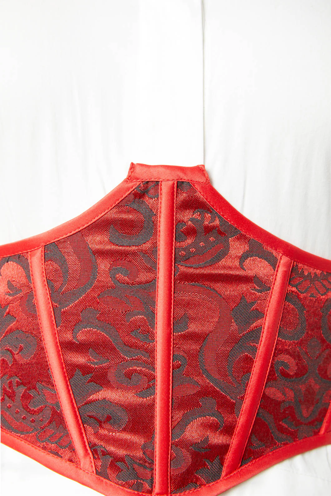 Queenie Underbust Corset - Image 10