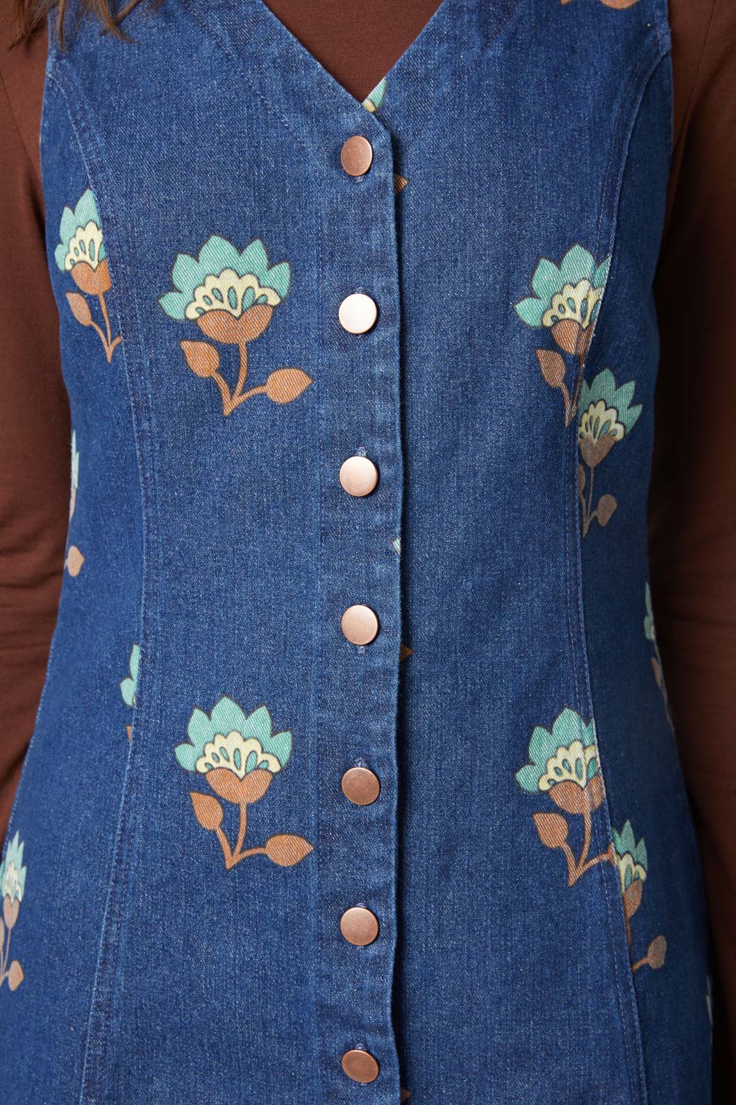 Retro Flora Pinny - Image 6