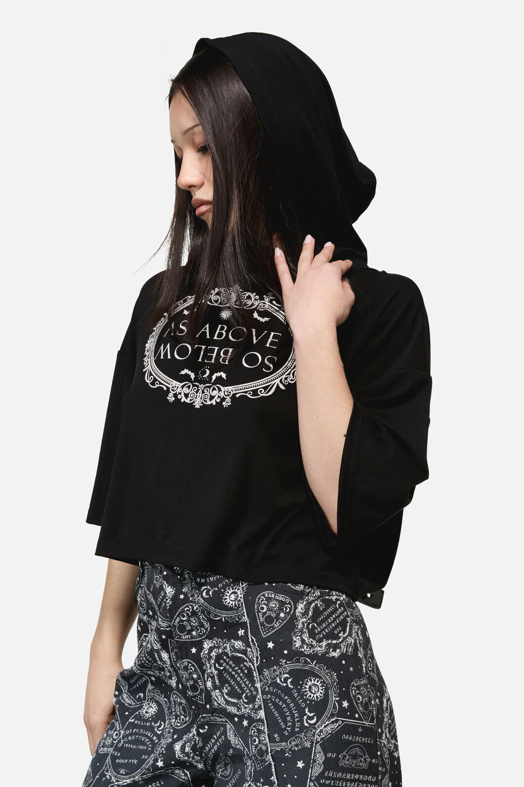 Séance Hooded Goth Print Tee - Image 4