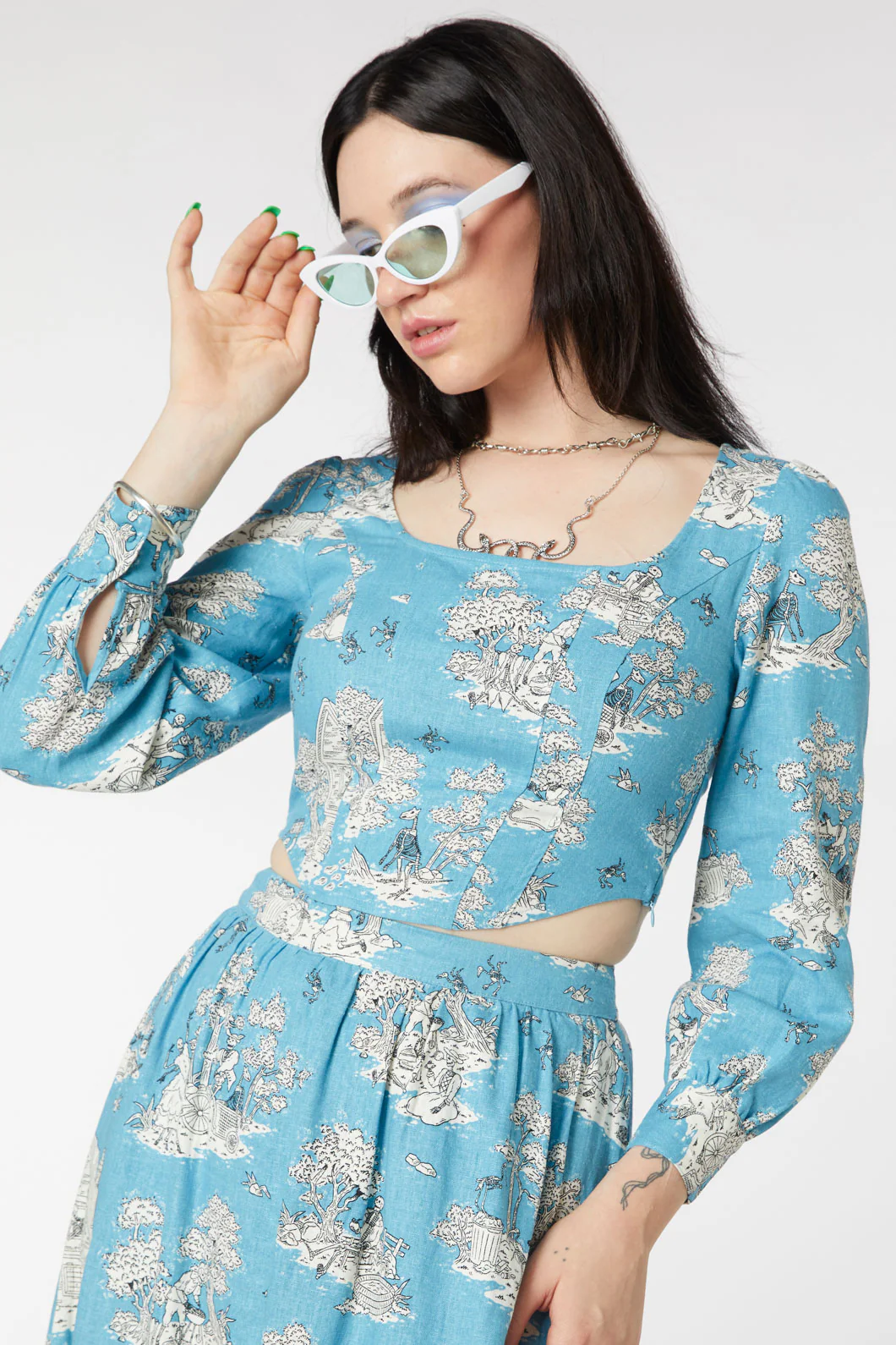 Skelly Toile Puff Sleeve Top - Image 7