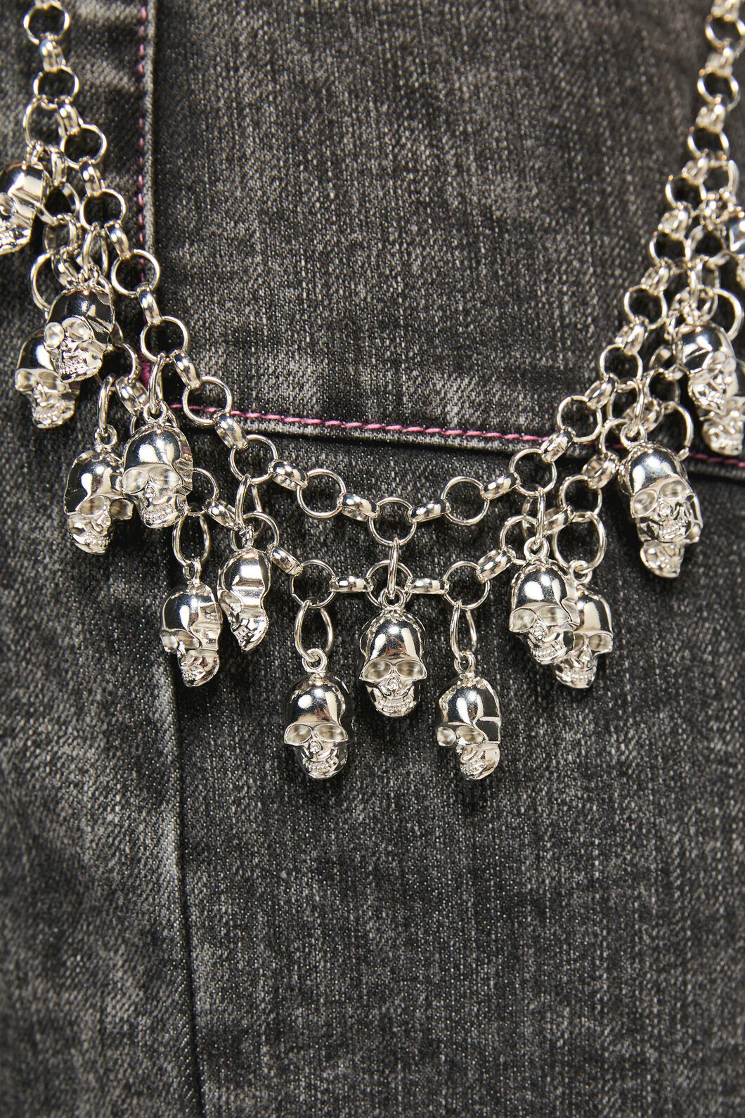 Skulls Chain - Image 3