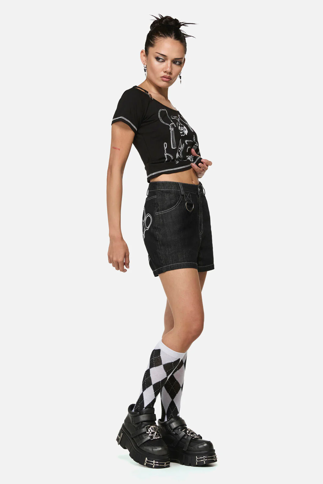 Snips Goth Print Short - Image 3