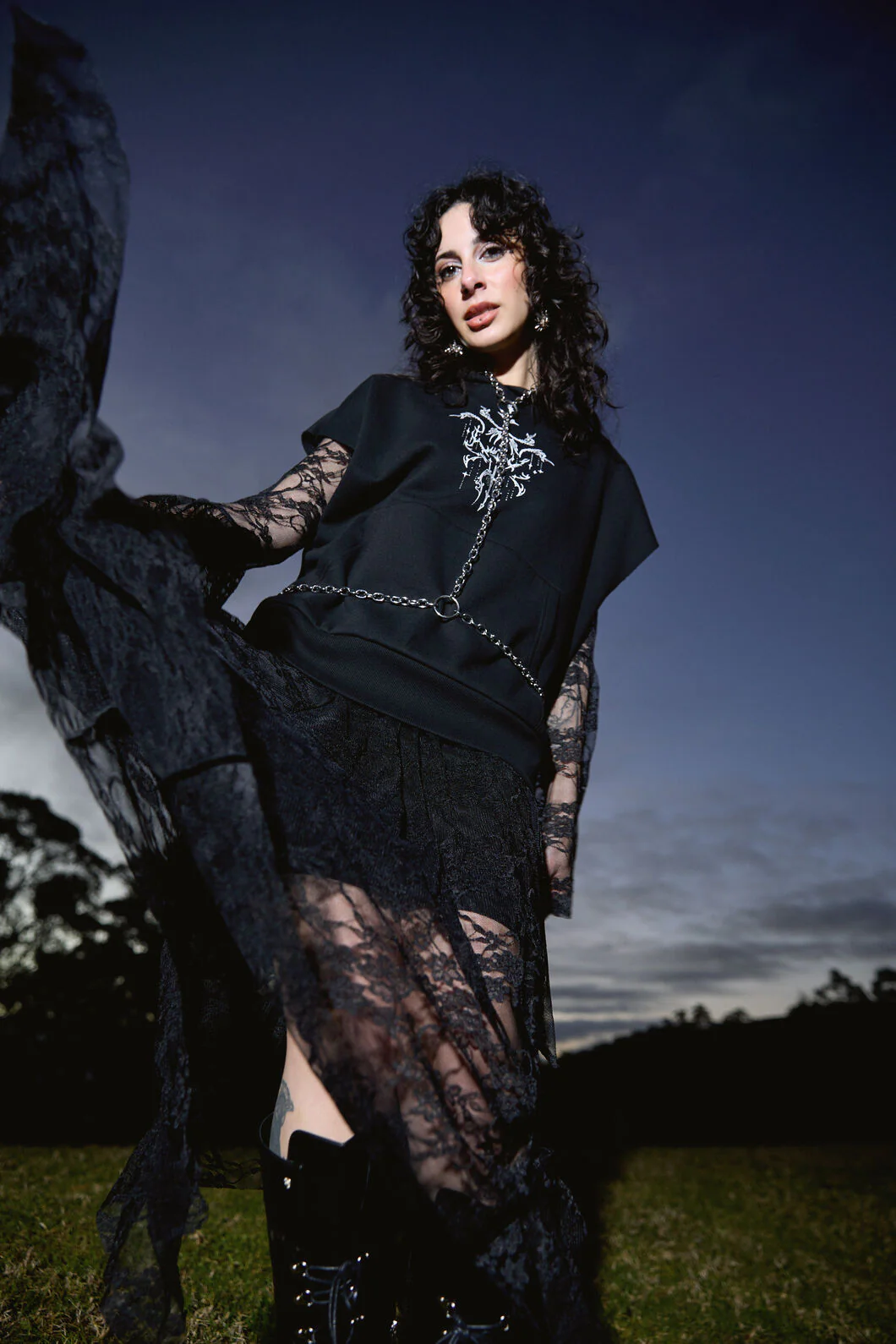 Tech Sleeveless Hoodie - Image 7