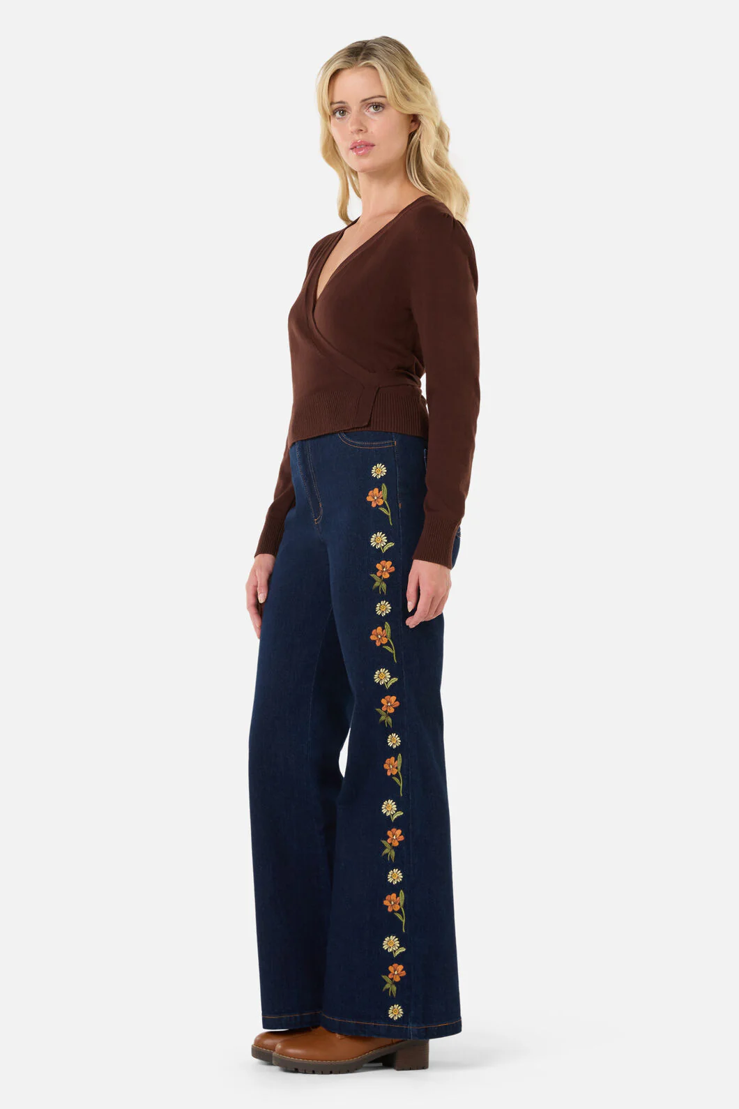 Tilly V Neck Wrap Cardi - Image 9
