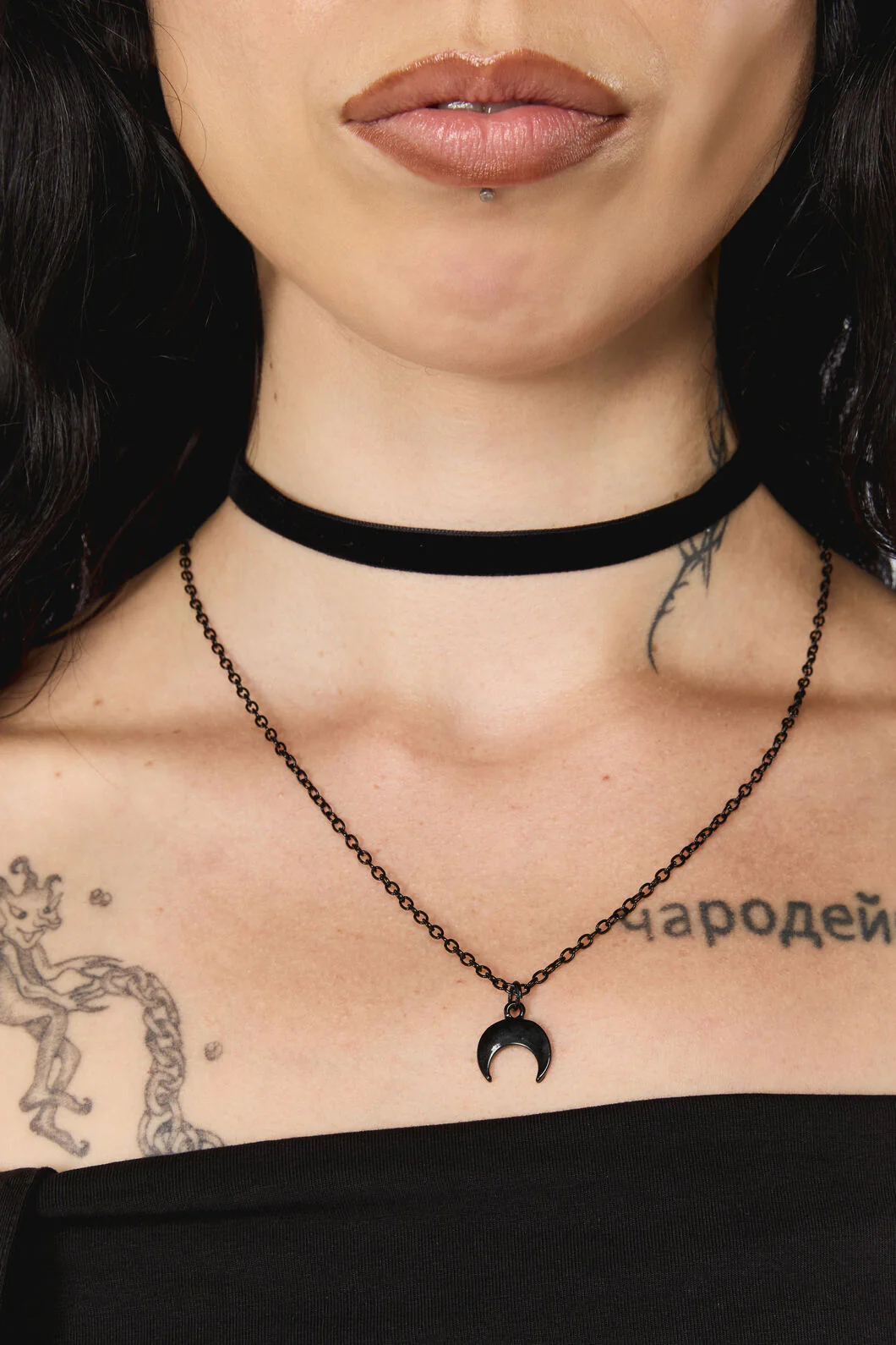 Velvet Moon Chain Choker - Image 2