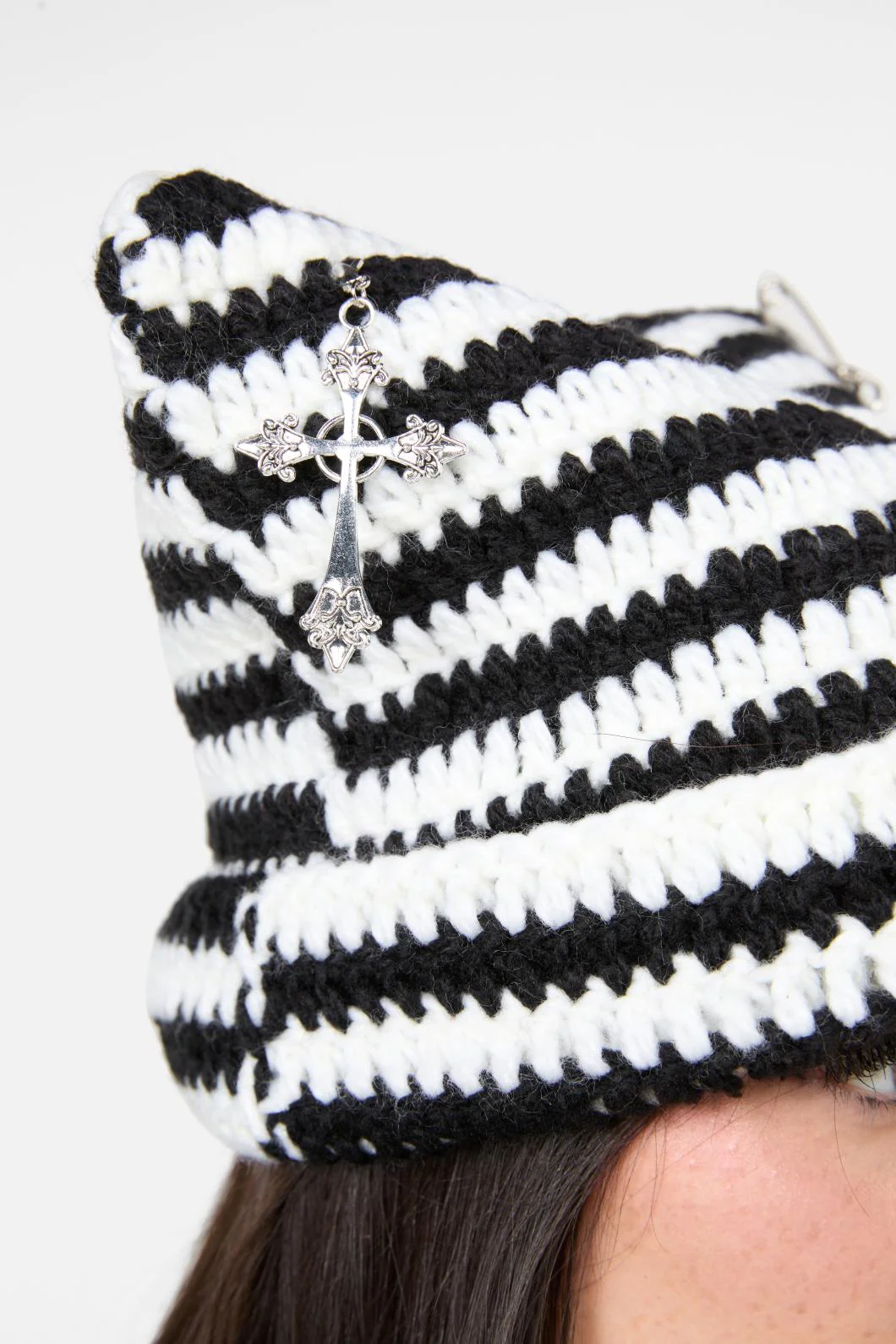 White Charming Stripe Beanie - Image 5